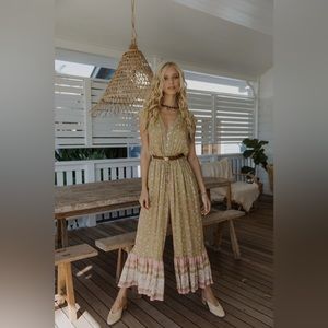 Sold elsewhere❌   Dahlia jumper- xs